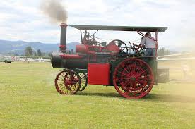 1910_Aultman__Taylor_Steam_Traction_Engine Tractor in motion